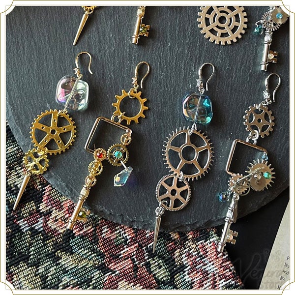 キーモチーフピアス org.jpg